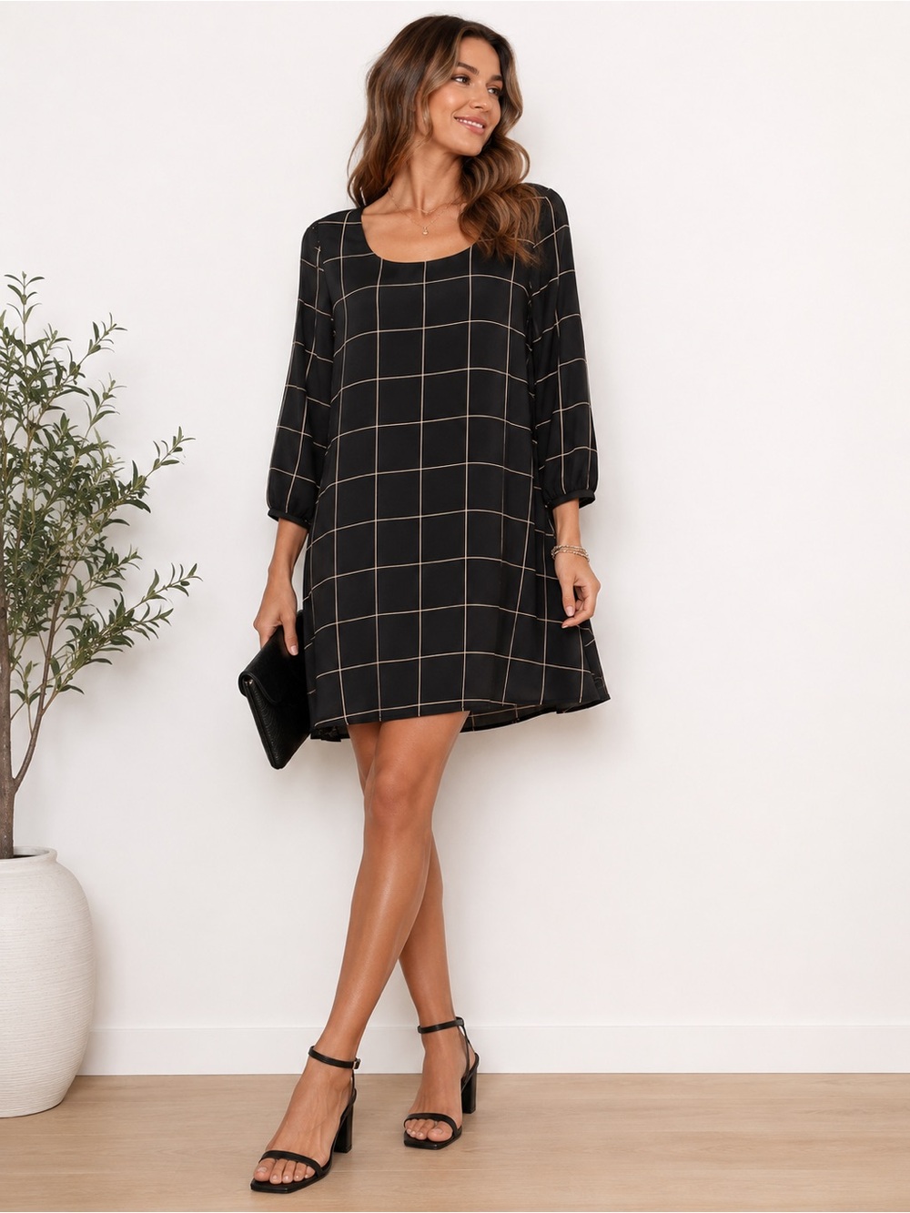 Lila Clothing CoBlack Windowpane Shift Dress - Elegant Everyday M